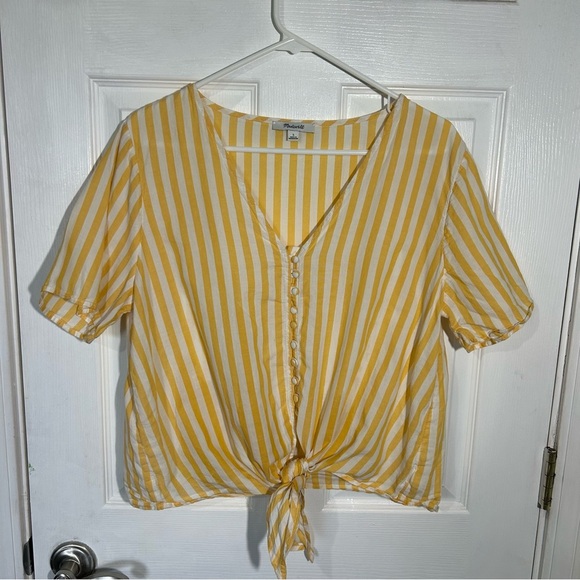 Madewell Agency Tie-Front Button Top in Pompano Stripe. Size Large Yellow White - Picture 2 of 9
